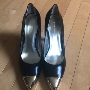 Super cute black heels